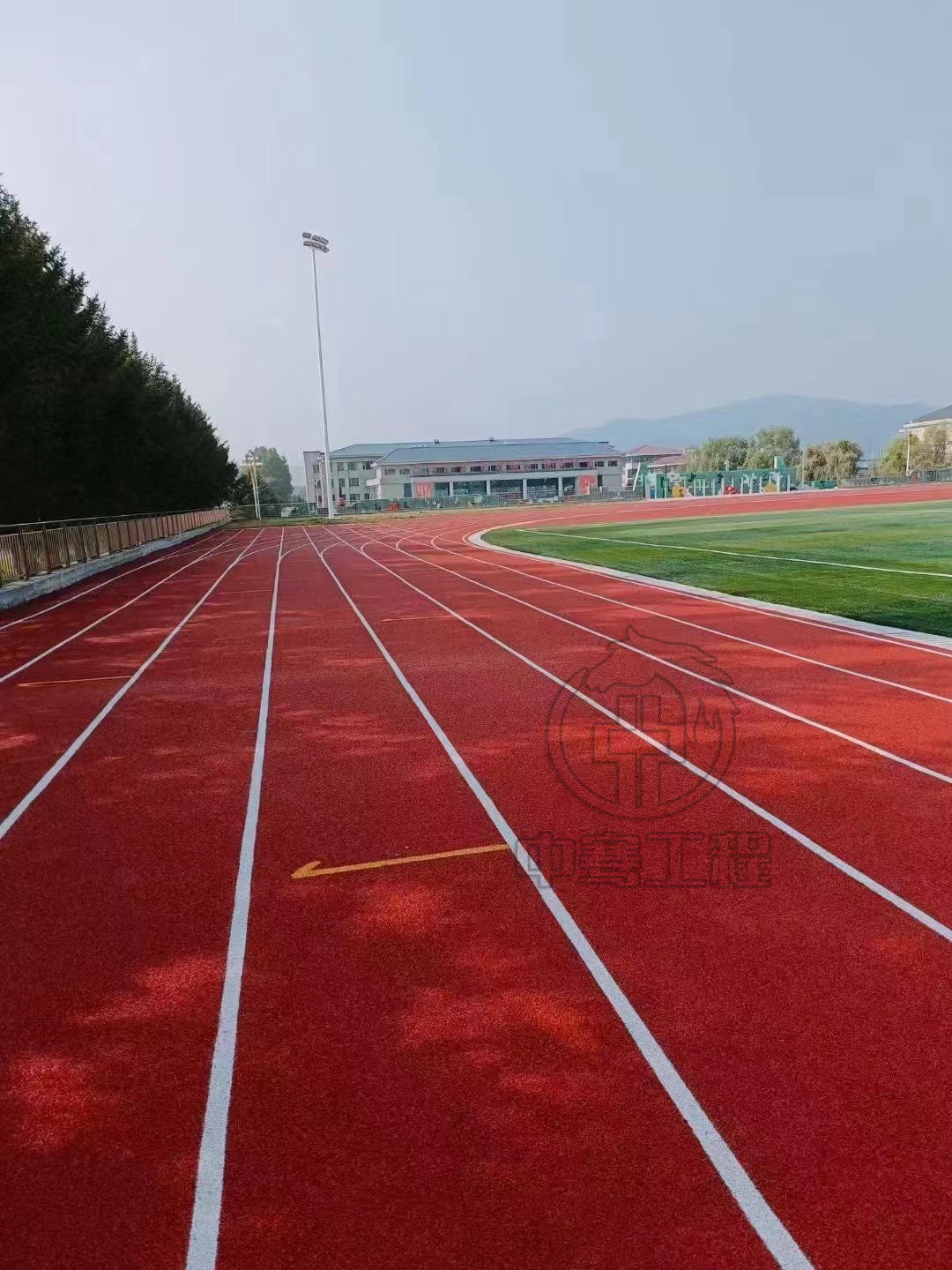 全塑塑膠跑道